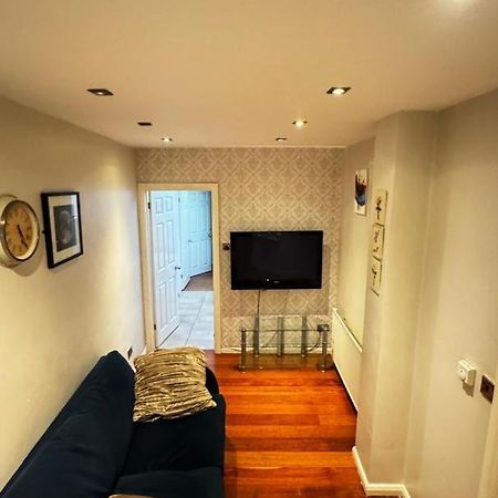 Eastbury Road Home Watford  Eksteriør bilde