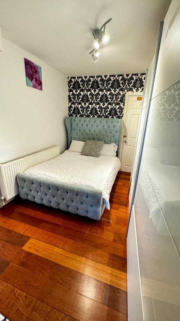 Eastbury Road Home Watford  Eksteriør bilde